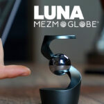 Mezmoglobe Luna – La scultura cinetica da scrivania