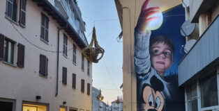 Cheone - "Ruberò per te la luna", murale a Meda