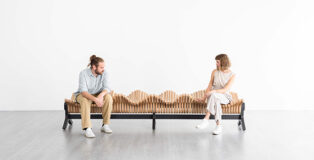 SurfBench - Designed by Kim André Lange (KALD GmbH). Photo credit: Francesca Bandiera