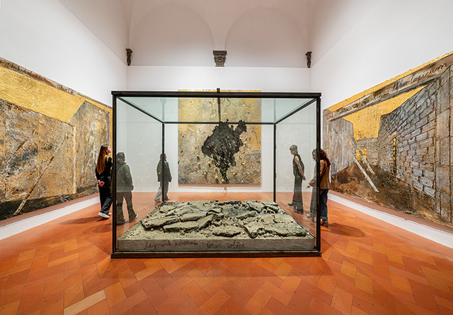 Anselm Kiefer. Angeli caduti, Palazzo Strozzi, Firenze, 2024. Photo Ela Bialkowska, OKNO Studio ©Anselm Kiefer