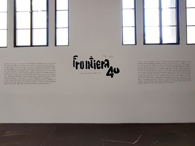 FRONTIERA 40 Italian Style Writing 1984-2024. Veduta di allestimento, MAMbo – Museo d’Arte Moderna di Bologna, 2024. Courtesy Settore Musei Civici Bologna | MAMbo – Museo d’Arte Moderna di Bologna.