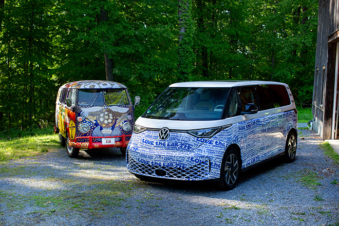 L’iconico ID. Buzz Volkswagen in versione elettrica sarà personalizzabile con creativi wrapping