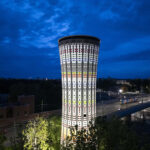 Nuova illuminazione notturna a Led per la Torre Arcobaleno di Milano