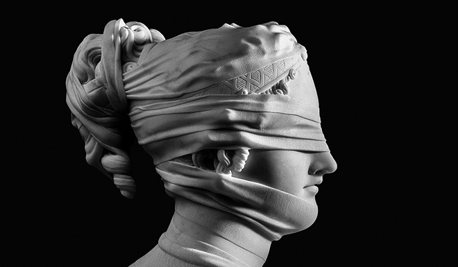 Filippo Tincolini, Shrouded Eyes. 2023 Statuario Michelangelo, Carrara, 21 x 32 x 50. PH: Laura Veschi.Courtesy: Filippo Tincolini Studio