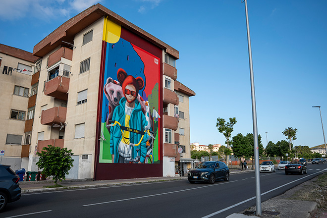 Tony Gallo - Murale per KRIU - KRotone Identità Urbane, Crotone, 2025 Tony Gallo - Murale per KRIU - KRotone Identità Urbane, Crotone, 2025