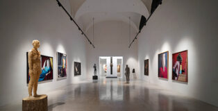 DAMNATIO FIGURAE - Dalla negazione dell’immagine al ritratto, installation view, Fondazione Alberto Peruzzo, Padova. Photo: ©Ugo Carmeni_2025