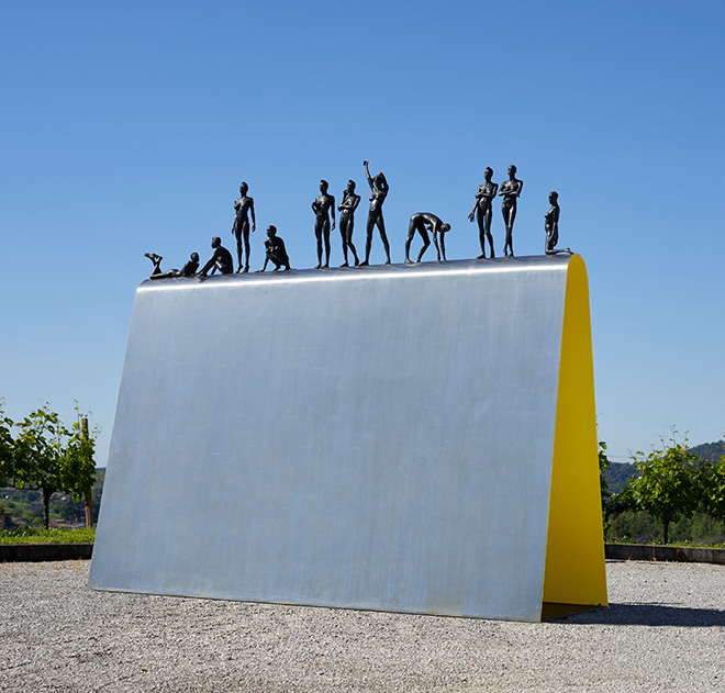 Giuseppe Bergomi, Cronografia di un corpo, 2012, bronzo, acciaio, inox, smalto. 266x300x100cm, collezione privata Giuseppe Bergomi, Cronografia di un corpo, 2012, bronzo, acciaio, inox, smalto. 266x300x100cm, collezione privata