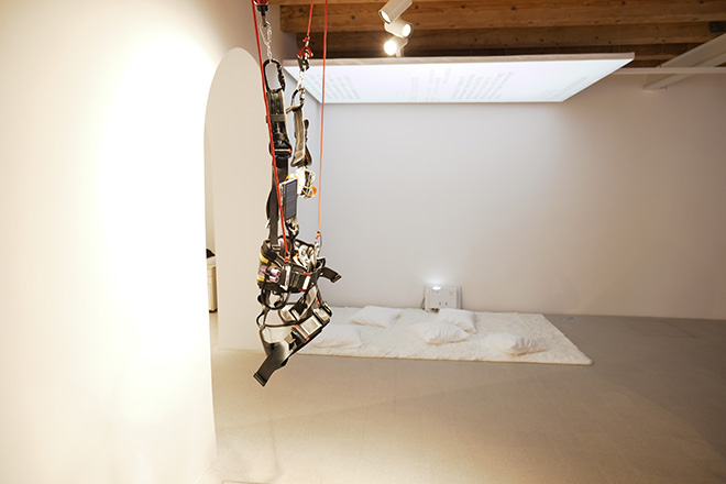 Re:humanism 4, Installation view, Federica Di Pietrantonio e Amanda E. Metzger. Foto di Luca De Marinis Re:humanism 4, Installation view, Federica Di Pietrantonio e Amanda E. Metzger. Foto di Luca De Marinis