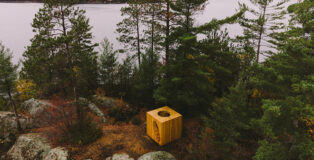 Luca Fortin + Atelier mock/up - Faire le vide, Poisson Blanc Regional Park. Photo credit: Karma Photographie