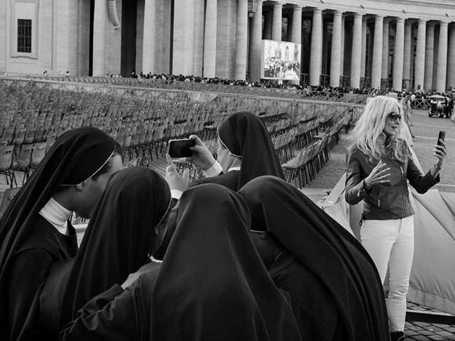 Città aperta 2025, Roma nell’anno del Giubileo: Fotografie di Diana Bagnoli, Alex Majoli e Paolo Pellegrin