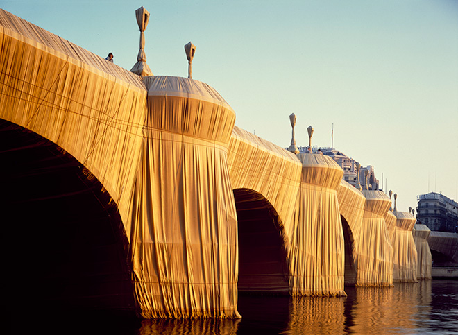 Christo and Jeanne-Claude, The Pont Neuf Wrapped, Paris, 1975-85 Paris, 1985. Photo: Wolfgang Volz © 1985, Christo and Jeanne-Claude Foundation Christo and Jeanne-Claude, The Pont Neuf Wrapped, Paris, 1975-85 Paris, 1985. Photo: Wolfgang Volz © 1985, Christo and Jeanne-Claude Foundation
