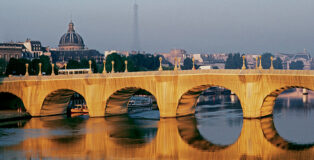 Christo and Jeanne-Claude, The Pont Neuf Wrapped, Paris, 1975-85 Paris, 1985. Photo: Wolfgang Volz © 1985, Christo and Jeanne-Claude Foundation