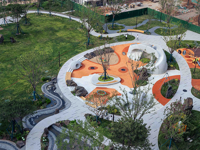 XISUI Design - BOULDER PARK, Jinan, China. Aerial View of the All-Age Boulder Playground Photo credit: Hu Yihao, XISUI Design, 2024 XISUI Design - BOULDER PARK, Jinan, China. Aerial View of the All-Age Boulder Playground Photo credit: Hu Yihao, XISUI Design, 2024