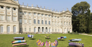 Furla Series - Sara Enrico. Under the Sun, Beyond the Skin, 2025. Installation view della mostra promossa da Fondazione Furla e GAM – Galleria d’Arte Moderna di Milano. Ph. Andrea Rossetti. Courtesy Fondazione Furla