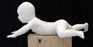 Jan Fabre - The Partisan of Art, 2024, Carrara marble Statuario 175x102x72 cm. Photo credit: Pierluigi Di Pietro