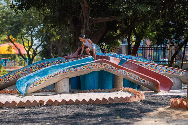 Chakrajeevan Udyan: The Circle of Life Park. Maati no Rangmanch( Earthen reimagined playspace). Photo credit: Notebook productions Sarthak