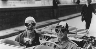 Ruth Orkin - Jinx and Justin in MG, Florence, Italy, 1951. Courtesy: ©Ruth Orkin Photo Archive