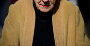 ©Kevin Smith (American), Courtesy All About Photo - Title of the image: Character, New York. Title of the series: Characters, New York. 1st Place Winner, Portrait Photography Issue #57