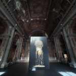 Fabrizio Plessi – “Capita Aurea”, Galleria Deloitte