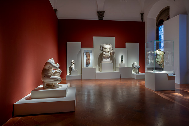 Broken. Il potere del frammento - installation view, Palazzo Strozzi, Firenze. Crediti: Photo Ela Bialkowska, OKNO Studio Broken. Il potere del frammento - installation view, Palazzo Strozzi, Firenze. Crediti: Photo Ela Bialkowska, OKNO Studio