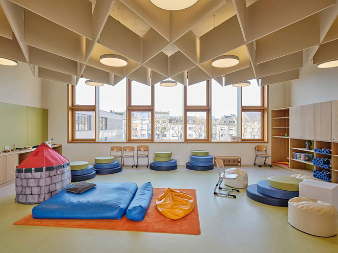 JSWD + Jim Clemes Ass. – Ecole Brouch: Primary School, Esch-sur-Alzette, Luxembourg. Playroom. Photo credit: Andres Lejona