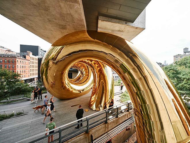 Plastique Fantastique – “auruBOROS: Urban Memory and Collective Dream”
