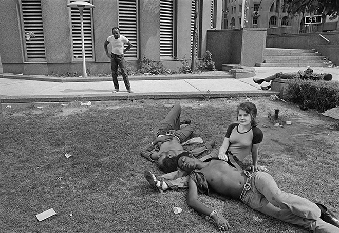 ©Dave Jordano / Courtesy All About Photo - Bi-Racial Couple, Detroit, Michigan, 1972 ©Dave Jordano / Courtesy All About Photo - Bi-Racial Couple, Detroit, Michigan, 1972